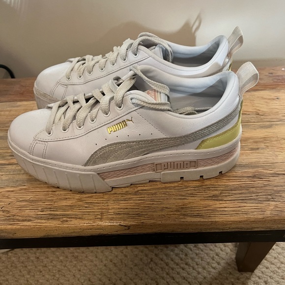 Puma Mayze Sneakers. Size US 8. - Picture 5 of 5